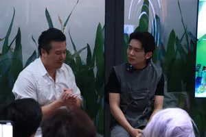 Thanh Bùi nghẹn ngào chúc mừng Ngọc Duy The voice kid 2013 trở lại sau 10 năm