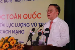 Phát huy vai trò văn nghệ sĩ trong việc phát triển đất nước