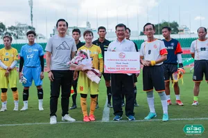 Giao hữu bóng đá vinh danh đội tuyển bóng đá nữ TP.HCM