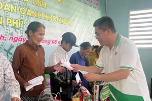 Học viện Tư pháp tặng tủ sách pháp luật, quà cho người nghèo tại Bình Định