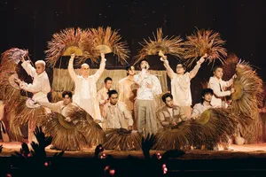 Chung kết Anh trai vượt ngàn chông gai: Xúc động ca khúc Mẹ yêu con dịp 20-10, tranh cãi về Tiến Luật