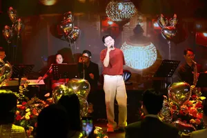 Ca sĩ Hoài Lâm nhập viện, hủy hết các show nhạc