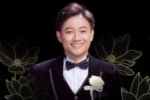 Khán giả, đồng nghiệp nghẹn ngào đến viếng diễn viên Quý Bình 