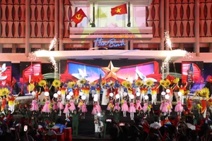 Cầu truyền hình 'Bản trường ca hòa bình': Sống dậy một thời hào hùng của dân tộc Việt Nam