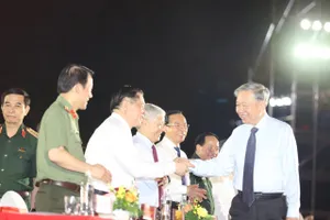 Tổng Bí thư Tô Lâm dự chương trình nghệ thuật 'Đất nước trọn niềm vui'