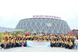 Hơn 100 văn nghệ sĩ tham gia hành trình về nguồn