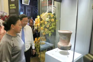 TP.HCM lần đầu trưng bày 17 Bảo vật quốc gia tại Bảo tàng Lịch sử TP.HCM