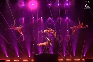 'Em xinh say hi': Phương Mỹ Chi khóc trải lòng về thời gian bị chê bai ngoại hình