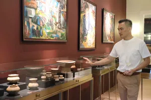 Diễn viên Chi Bảo ra mắt Bảo tàng Gốm thời dựng nước