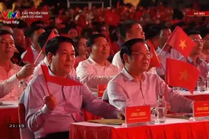 Xúc động với cầu truyền hình 'Thời cơ vàng'