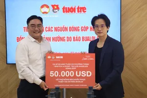Ca sĩ Hà Anh Tuấn ủng hộ 50.000 USD hỗ trợ bà con bị ảnh hưởng bởi bão số 10