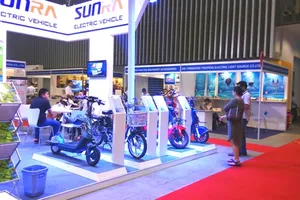 Khai mạc triển lãm về ô tô, xe máy và công nghiệp phụ trợ