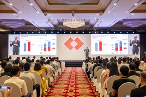 Techcombank tuyên bố không chạy đua tăng lãi suất tiền gửi