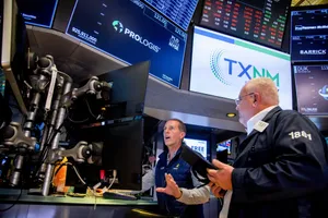 Nhà đầu tư sợ hãi khiến 6.400 tỉ USD 'bốc hơi' khỏi thị trường tài chính toàn cầu 