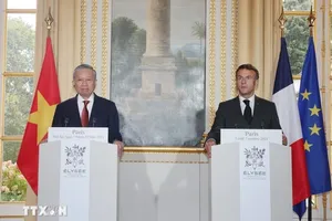Tổng Bí thư, Chủ tịch nước: Việt Nam và Pháp cần nâng cấp quan hệ lên tầm cao mới 