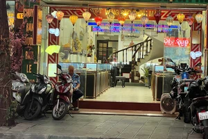 Phản ứng khác thường của thị trường vàng Hà Nội khi giá giảm sốc