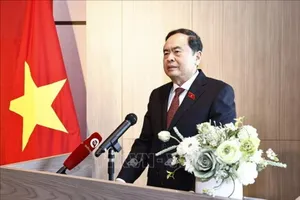 Chủ tịch Quốc hội Trần Thanh Mẫn và Phu nhân gặp cộng đồng người Việt tại Nhật 