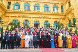 'Xuân Quê hương 2025': Kiều bào đề xuất giải pháp thu hút vốn đầu tư vào công nghệ cao