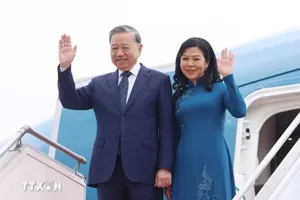 Tổng Bí thư Tô Lâm và Phu nhân bắt đầu thăm chính thức Singapore