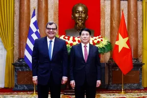 Chủ tịch nước Lương Cường tiếp Đại sứ các nước trình Quốc thư