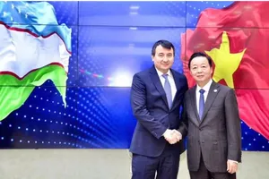 Phó Thủ tướng Trần Hồng Hà hội đàm với Phó Thủ tướng Uzbekistan Jamshid Khodjaev