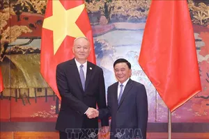 Thường trực Ban Bí thư Trần Cẩm Tú hội đàm với ông Thái Kỳ, Bí thư Ban Bí thư, Chánh Văn phòng Trung ương Đảng Cộng sản Trung Quốc