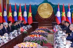 Hướng phát triển toàn diện quan hệ Việt Nam - Lào trong thời gian tới 