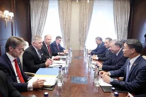 Tổng Bí thư Tô Lâm gặp Thủ tướng Slovakia