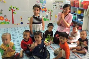 Giáo viên mới ra trường thà đi bán hàng còn hơn dạy học