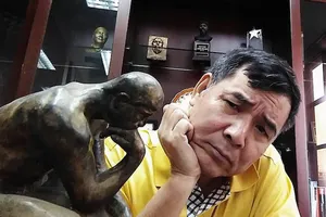 Chủ tịch ĐH FPT kêu gọi: Giải cứu giáo viên tiểu học!