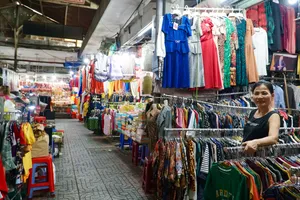 'Giải cứu' chợ truyền thống - Kỳ 1: Ế ơi là ế!