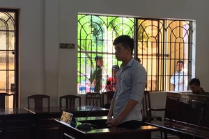 Hậu quả nghiệt ngã sau câu nói 'muốn lấy số thì ra lộ lấy' 