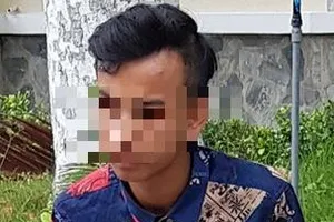 17 tuổi, sống với bé gái 12 tuổi như vợ chồng: 7 năm tù