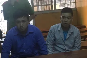 Nhờ bạn chở đi giết người vì... nhớ chuyện cũ