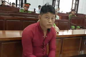 Đổi tội danh sang hiếp dâm nhờ tìm được giấy khai sinh