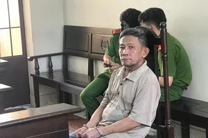 Nghi bị chiếm đất, cậu đâm cháu trọng thương