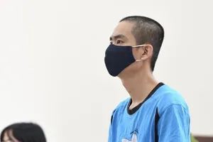 Bức xúc vì tiếng loa hư, ra tay đánh nữ bác sĩ