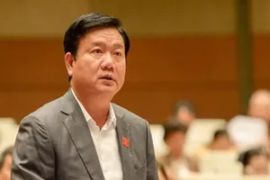 Bộ chính trị đình chỉ sinh hoạt Đảng ông Đinh La Thăng