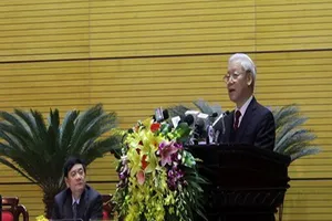 'Chống cho được tệ bè phái trong công tác cán bộ“