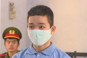 Giết người yêu cũ không thành, lãnh 42 tháng tù 