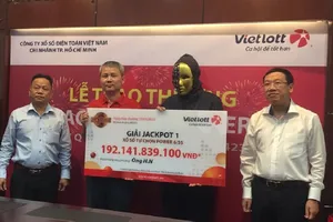 Pháp lý vụ giấu vợ việc trúng số 192 tỉ đồng