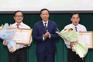 Phó Chánh án Toà Tối cao Nguyễn Trí Tuệ nói về biên chế thẩm phán và thư ký toà