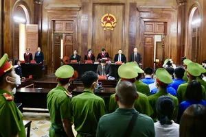 Hình ảnh đầu tiên tại phiên xử 2 cựu giám đốc Sở Y tế Cần Thơ 