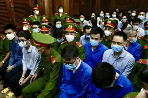 Xử 2 cựu giám đốc Sở Y tế Cần Thơ: Xung đột quyền lợi, nhiều luật sư xin không bào chữa 