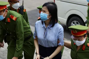 Toà đang tuyên án Hoàng Thị Thúy Nga và các đồng phạm