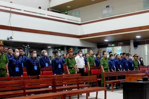 Sắp xử phúc thẩm đại án buôn lậu 200 triệu lít xăng