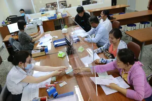 Cấm cán bộ, công chức, viên chức chửi thề khi giao tiếp với dân