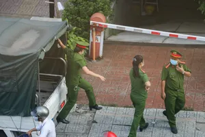 Hình ảnh buổi cưỡng chế thi hành án tại Công ty Bệnh viện Anh Minh