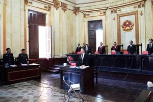 TAND TP.HCM xét xử sơ thẩm cựu giám đốc Sở Y tế Tây Ninh và bị cáo Hoàng Thị Thúy Nga 