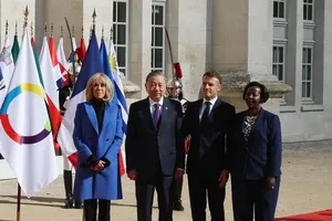 Hình ảnh Tổng thống Pháp Emmanuel Macron đón Tổng Bí thư, Chủ tịch nước Tô Lâm